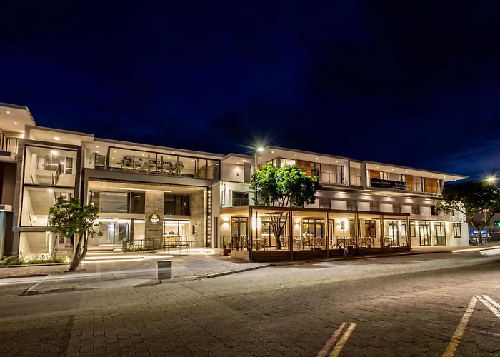 Plett Quarter Hotel - Lion Roars Hotels&Lodges